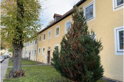 Barrierefreundliche 2-Zimmer-Wohnung mit saniertem Bad - Bad Lauchstädt