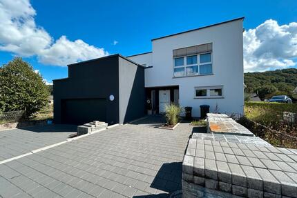 Zu VERKAUFEN Einfamilienhaus Stadtvilla* PROVISIONSFREI * - Ayl
