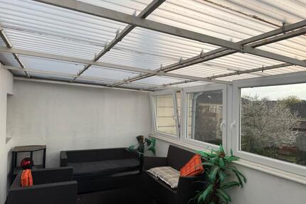 DG-Whg. im ALTBAU mit WINTERGARTEN 2 Zimmer + 2 Durchgangszimmer - Düren Distelrath