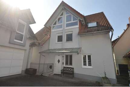 Haus zum Mieten in Oberbessenbach 1.250,00 € 140 m²