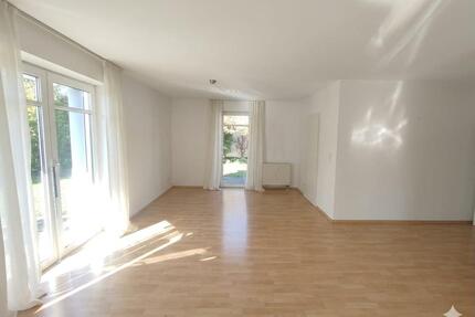 Schöne helle 3-Zimmer Erdgeschoßwohnung - 97m² - Kümmersbruck