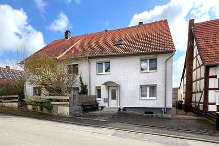 Haus zum Kaufen in Trendelburg 89.000,00 € 157 m²