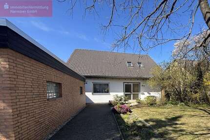Haus zum Kaufen in Lehrte 298.000,00 € 206 m²