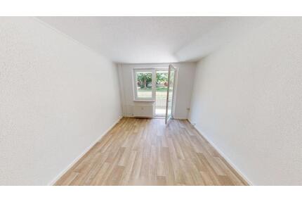 Geräumige Erdgeschosswohnung mit Balkon - Chemnitz Helbersdorf