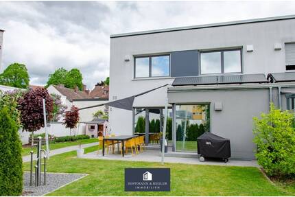 Moderne Doppelhaushälfte in Amberg - hochwertig, familienfreundlich & elegant