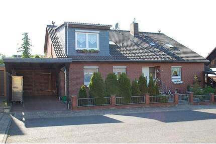 Auch als Zweifamilienhaus nutzbare, attraktive Immobilie in bester Lage am Salzgittersee mit Balkon, Terrasse, Garage und Carport