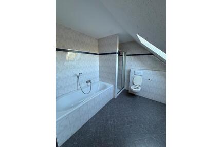 Attraktive 3 Zimmer DG wohnung in Pölbitz - Zwickau Zwickau-Nord