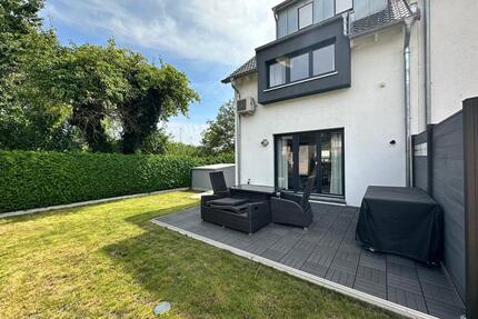 DHH in Pfinztal OT Berghausen: Modern und Neuwertig