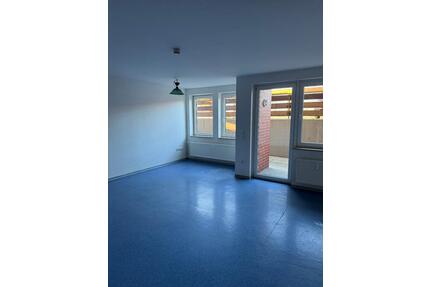 Helle Souterrainwohnung mit einer Terrasse - Gifhorn