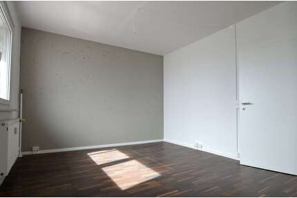 Wohnung zum Mieten in Halle (Saale) 380,00 € 47.39 m²
