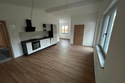 Apartment Wohnung mit Balkon, inklusive Küche, Keller, Stellplatz - Arberg