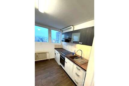 Wohnung zum Kaufen in Sindelfingen 169.000,00 € 82 m²