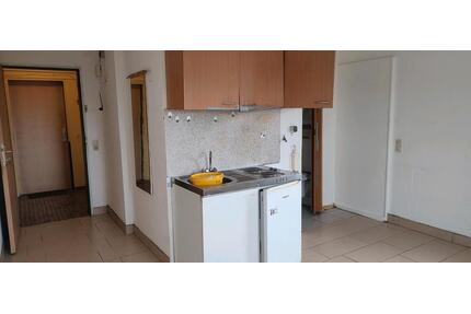 WOHNRAUM ZU VERMIETEN - 10,00&nbsp;EUR Kaltmiete, ca.&nbsp; 25,00&nbsp;m&sup2; in Dillingen an der Donau (PLZ: 89407)