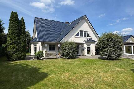 Viel Raum zum Leben - Gepflegtes Haus mit Charme und Komfort - Heist