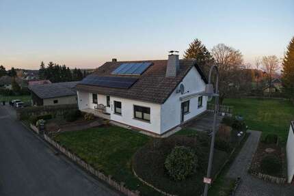 Haus zum Kaufen in Esch 384.000,00 € 228 m²