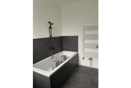 Erdgeschoss Wohnung neu saniert - Hessisch Lichtenau