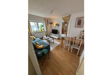 (Keine weiteren Anfragen)Helle, gut geschnittene 2-Zi-Whg Oberrad - Frankfurt am Main