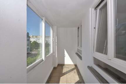 Wohnung zum Kaufen in Karlsruhe 250.000,00 € 60.48 m²