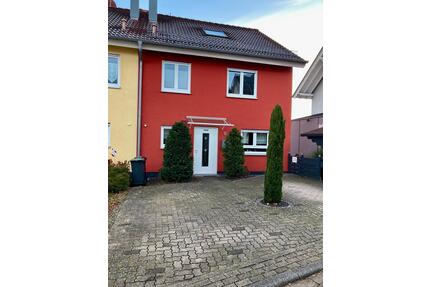 Familientraum - großzügige DHH mit ELW, Garten, Terrasse, Garage - Malsch