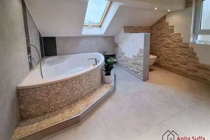 Haus zum Kaufen in Lonnerstadt 569.000,00 € 260 m²