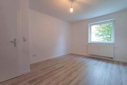 Ab sofort 3 Zimmer Wohnung - 800,00&nbsp;EUR Kaltmiete, ca.&nbsp; 65,00&nbsp;m&sup2; in Minden (PLZ: 32427) Bärenkämpen