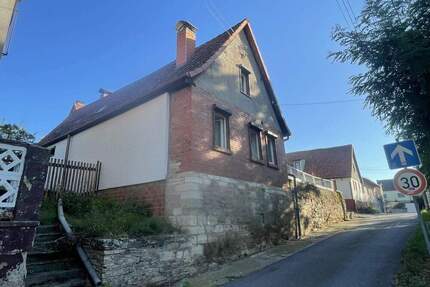 Haus mit idyllischen Garten - 46.000,00&nbsp;EUR Kaufpreis, ca.&nbsp; 90,00&nbsp;m&sup2;&nbsp;Wohnfl&auml;che in Weißensee (PLZ: 99631) Herrnschwende