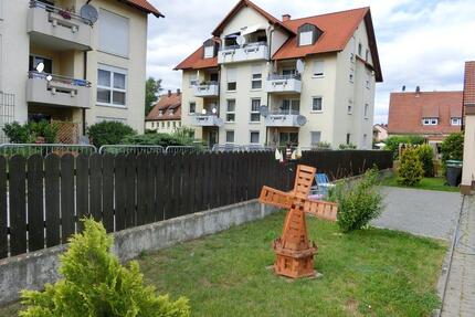 2-Zimmer DG-Wohnung m. Balkon in Erlenbach Zwei Zimmer - Erlenbach am Main