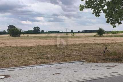 Grundstück zu verkaufen in Dreiheide 90.582,00 € 984 m²