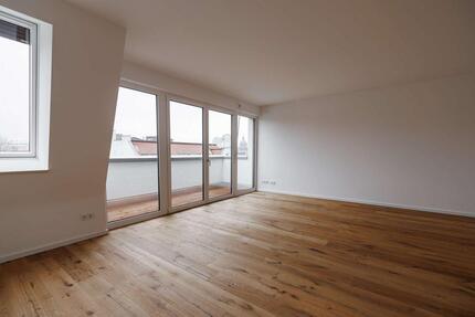 Wohnen über den Dächern Leipzigs - traumhafte 3-Raum-Wohnung in Zentrum-Süd - Erstbezug