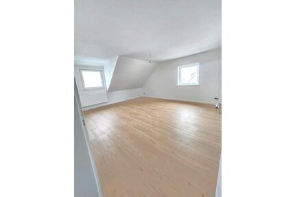 helle 4-Zimmer Wohnung Berenbostel - Garbsen