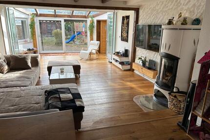 Charmante 4Zimmer Wohnung - 450.000,00&nbsp;EUR Kaufpreis, ca.&nbsp; 125,00&nbsp;m&sup2; in Friesenried (PLZ: 87654)