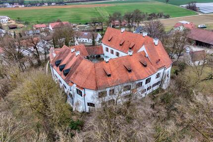 ***Ein Zuhause, das Sie so kein zweites Mal finden – Burg Maisonette zur Miete - Hohenthann