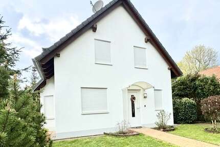 Haus zum Kaufen in Borsdorf Zweenfurth 395.000,00 € 112.05 m² - Borsdorf / Zweenfurth