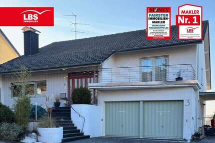 Einfamilienhaus mit Einliegerwohnung und Weitblick - Altenbeken Schwaney