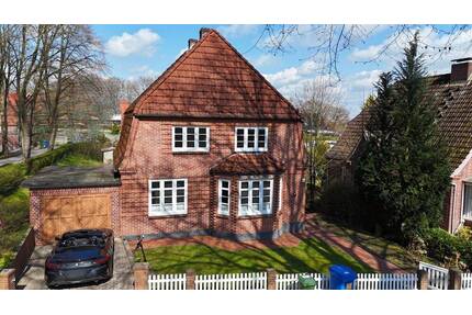 Charmantes Haus mit besonderem Charakter - Burg