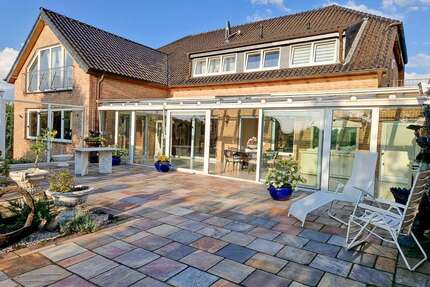 Haus zum Kaufen in Nörvenich 749.900,00 € 500 m²