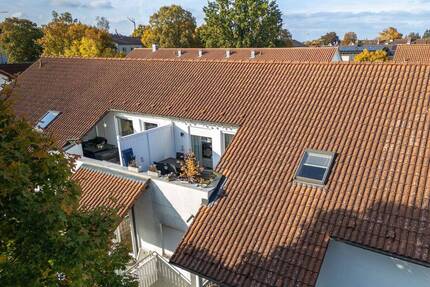 Ganz oben zu Hause: Lichtdurchflutete 4,5-Zimmer-Wohnung mit Ausblick ins Grüne - Rottweil