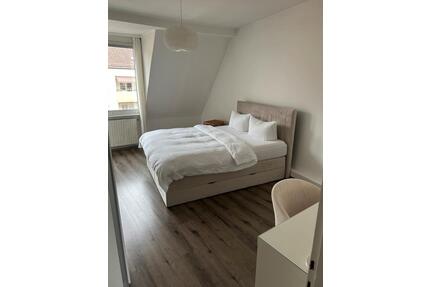 Bezugsfertige, möblierte 3-Zimmer-Altbauwohnung in Top-Lage - Nürnberg Sankt Leonhard