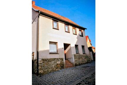 Einfamilienhaus renovierungsbedürftig zu verkaufen - Ranis