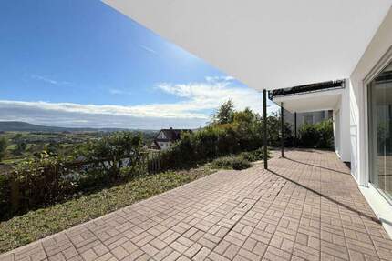 **Großzügige Terrassenwohnung mit traumhaftem Ausblick am Südhang von Gelnhausen**
