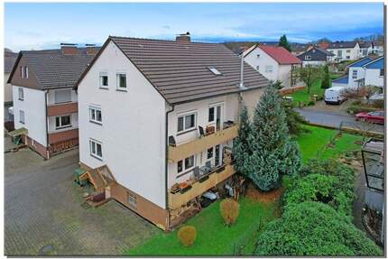 Dreifamilienhaus mit 2 freien Wohnungen in beliebter Lage von Kaufungen