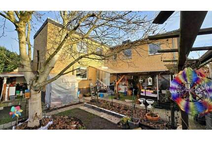 ACHTUNG: Preisreduzierung! Gemütliches Zuhause mit 130 m² Wohnfläche; 110 m² Praxisräume und eigenem Garten. - Ehra-Lessien