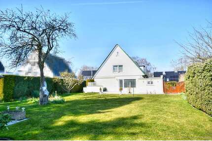 Haus zum Kaufen in Lübeck Travemünde 1.250.000,00 € 140 m² - Lübeck / Travemünde