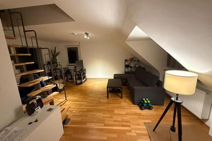 1-Zimmerwohnung, unmöbliert mit Küche, tolle Lage, Hobbyraum - Nürnberg Erlenstegen