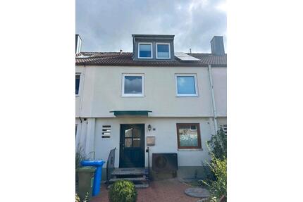 RH zur Miete Kernsaniert - 2.490,00&nbsp;EUR Kaltmiete, ca.&nbsp; 160,00&nbsp;m&sup2; in Erlangen (PLZ: 91058) Bruck