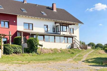 Doppelhaushälfte in Urschmitt (Schnäppchen möglich in Zwangsversteigerung)