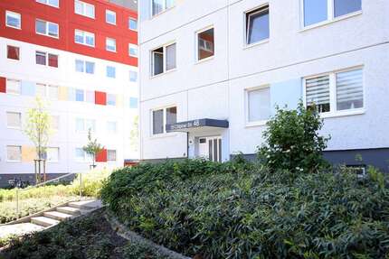 Wohnung zum Mieten in Neubrandenburg 329,00 € 75.96 m²