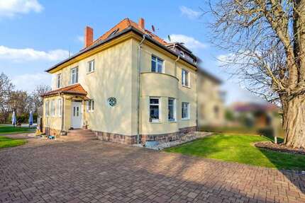 Haus zum Kaufen in Plötz 430.000,00 € 270 m²