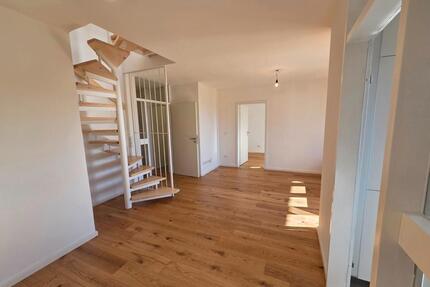 NEU Saniert: 3-Zimmer-Maisonette Wohnung - Provisionsfrei - Unterschleißheim