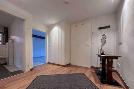 Haus zum Kaufen in Hollfeld 280.000,00 € 200 m²
